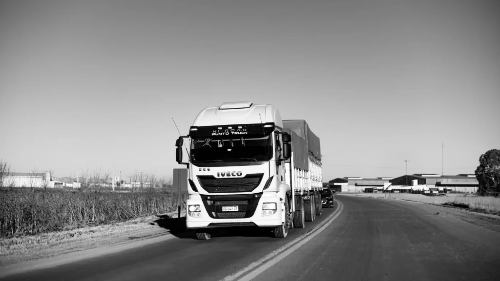 Navigating Truck Leases vs. Chattel Mortgages: A Guide for Australian Freight Fleets